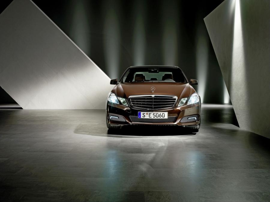  Mercedes-Benz E-Class 2010 года  (фото 88 из 128)